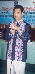 lppkn nadaraja giving a speech